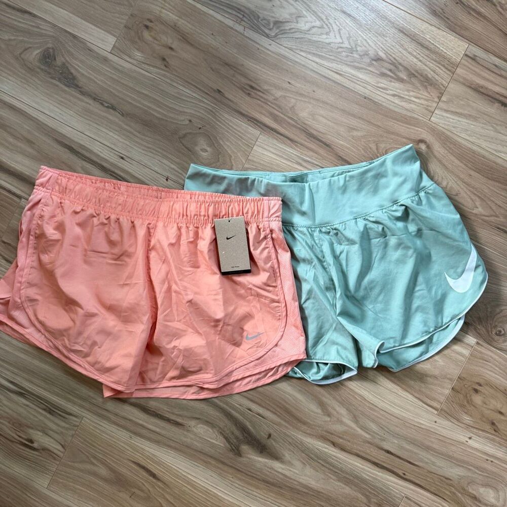 Lot of 2 Nike Dri-fit Women’s Shorts built-in Liner Size XL *one NWT